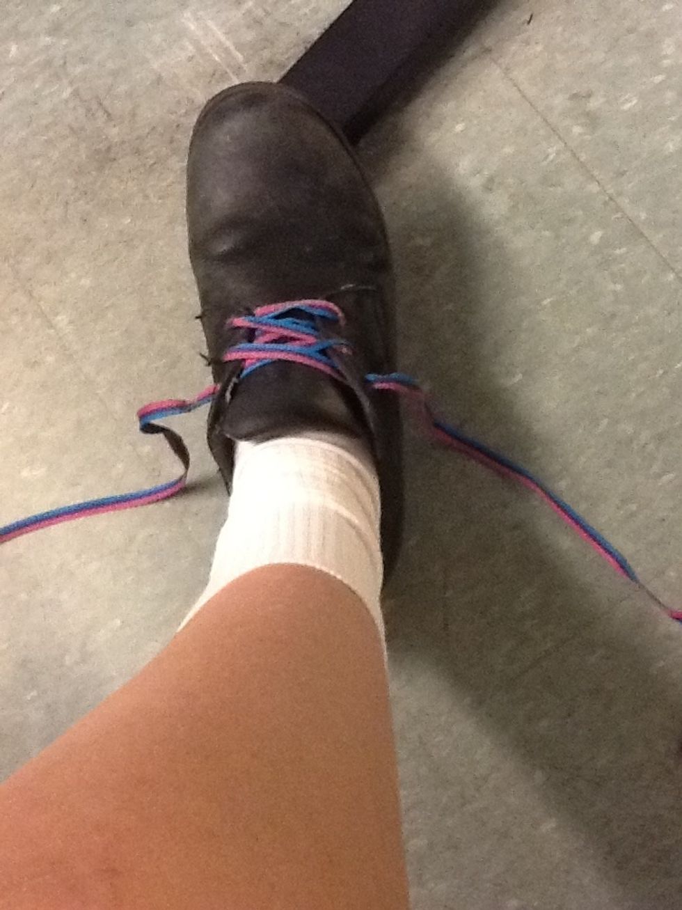 how to put shoelaces on jordans