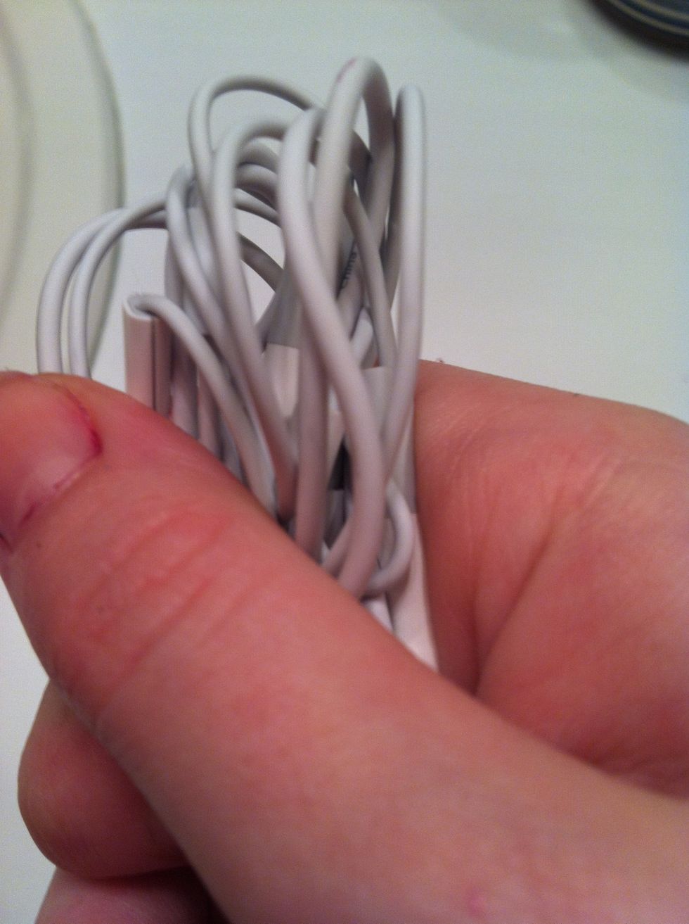How to get your headphones not in knots B+C Guides