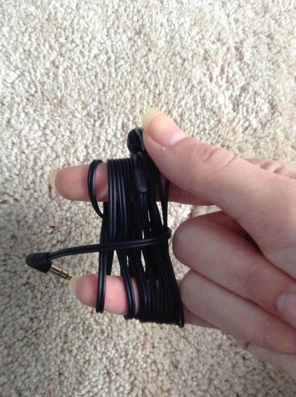 How to wrap earbuds B+C Guides