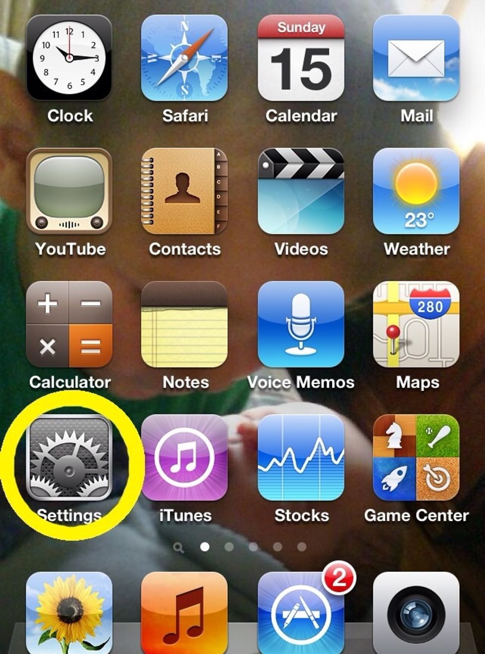 How to zoom in on your ipod, iphone B+C Guides