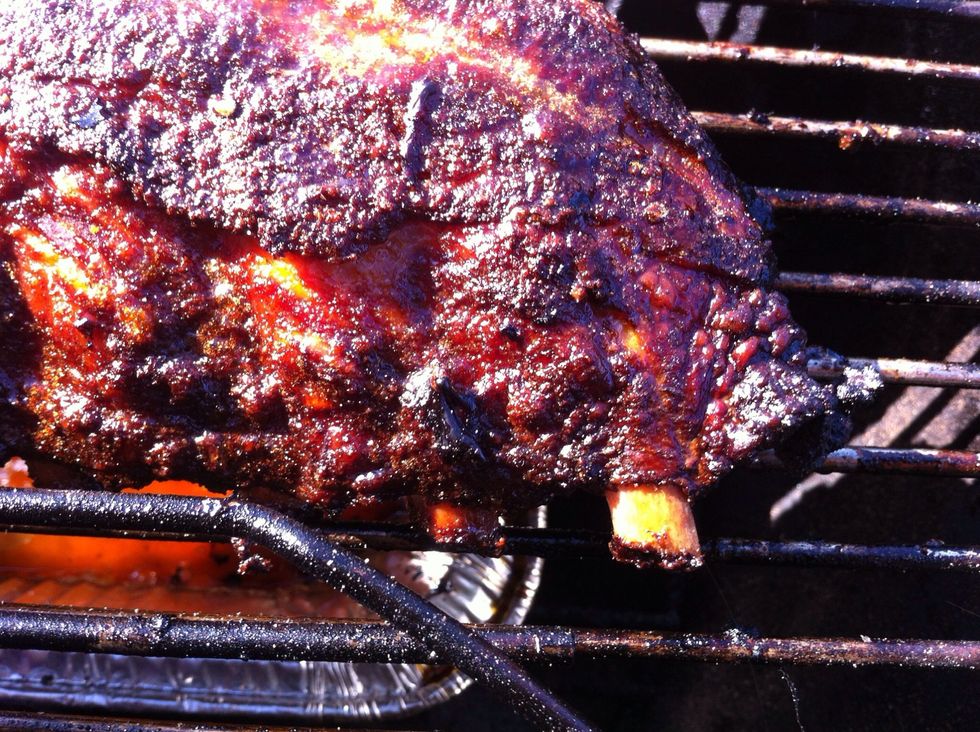 How to smoke baby back ribs on a weber kettle grill B+C