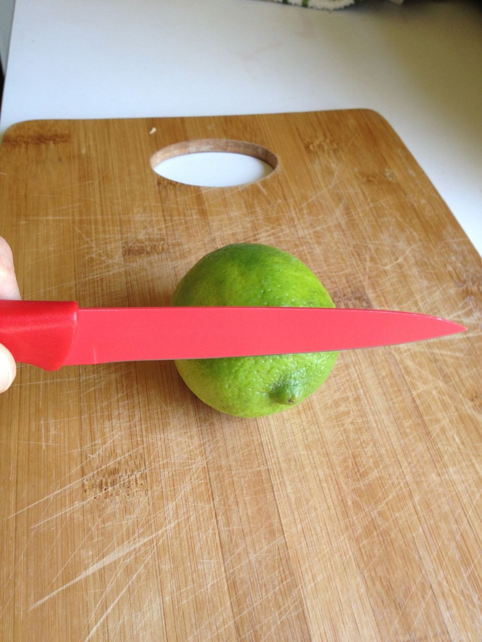 How to cut a lime for drinks B+C Guides