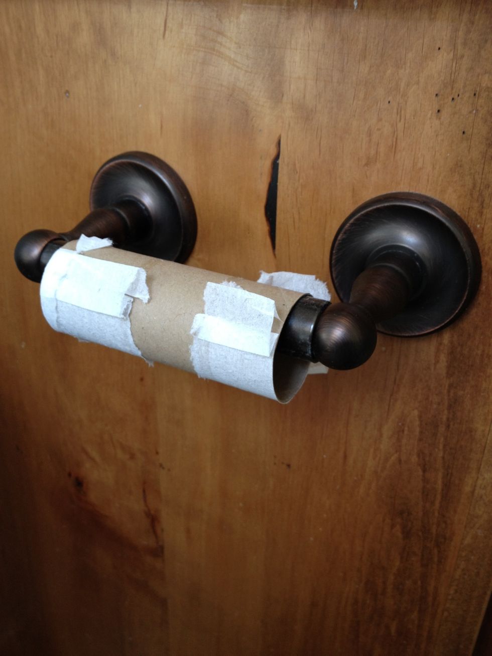 How to properly change a toilet paper roll B+C Guides