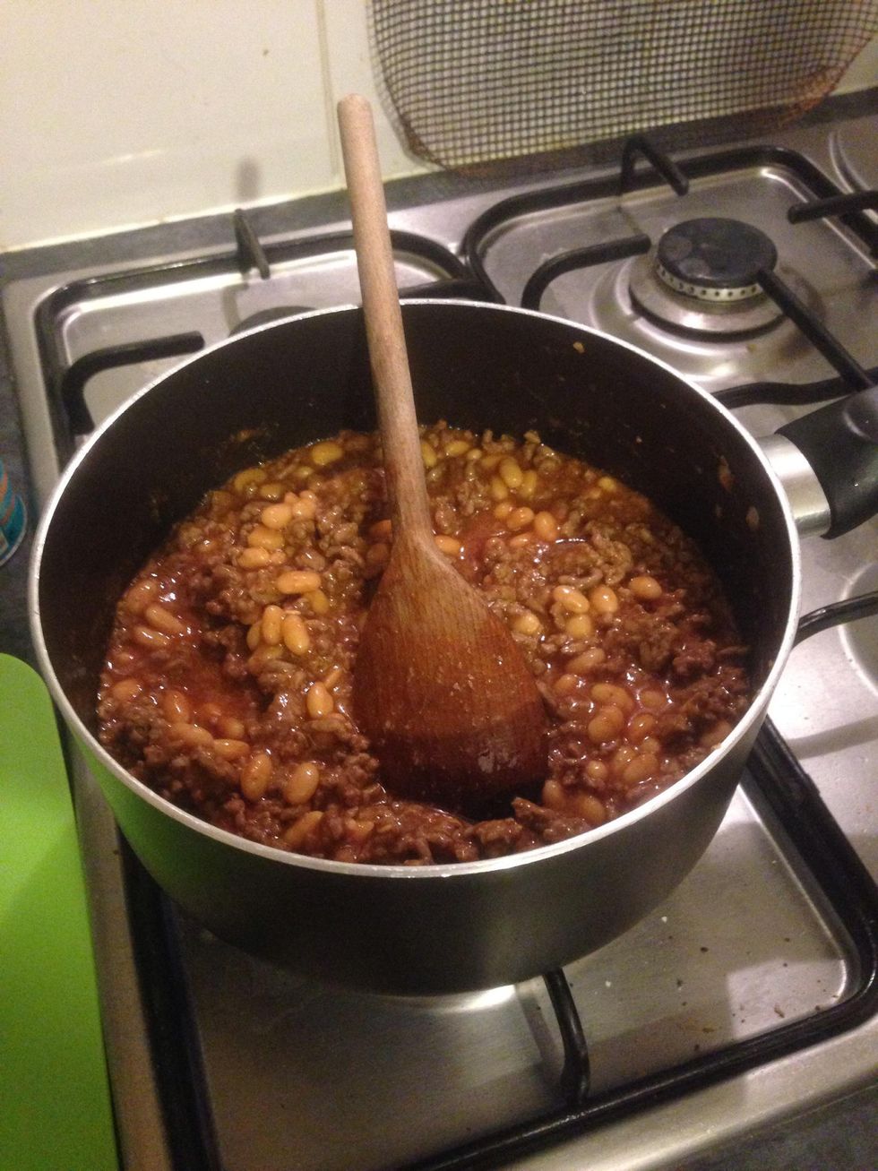How to cook mince and beans B+C Guides