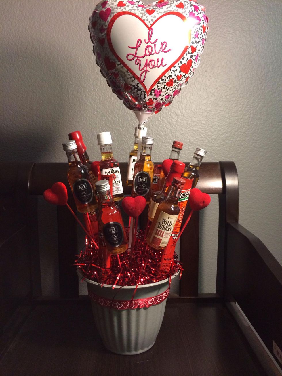 How to make a mini liquor bouquet B+C Guides