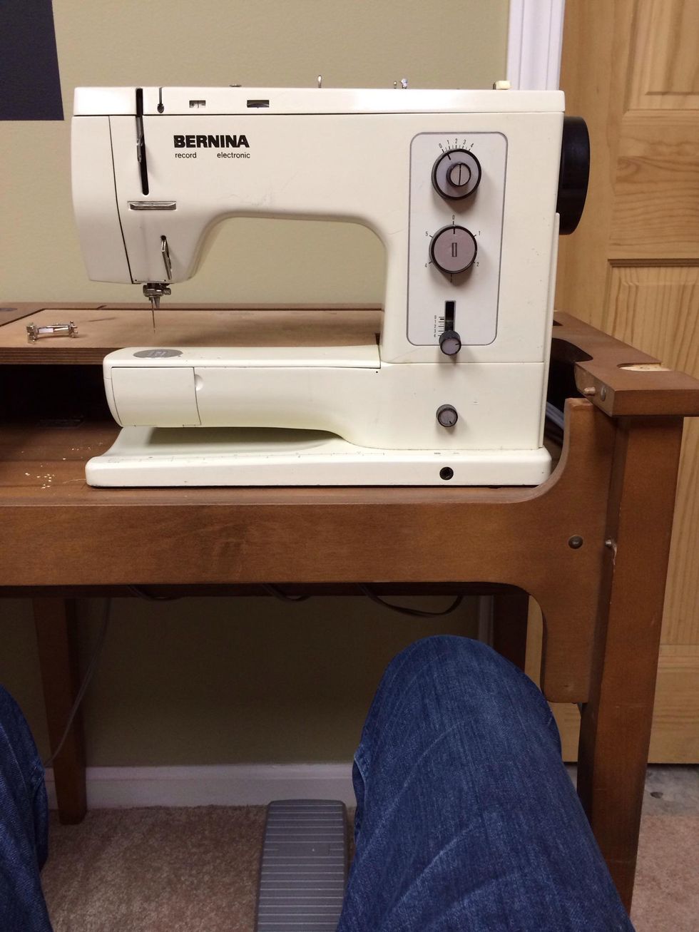 How to thread a bernina 830 - B+C Guides