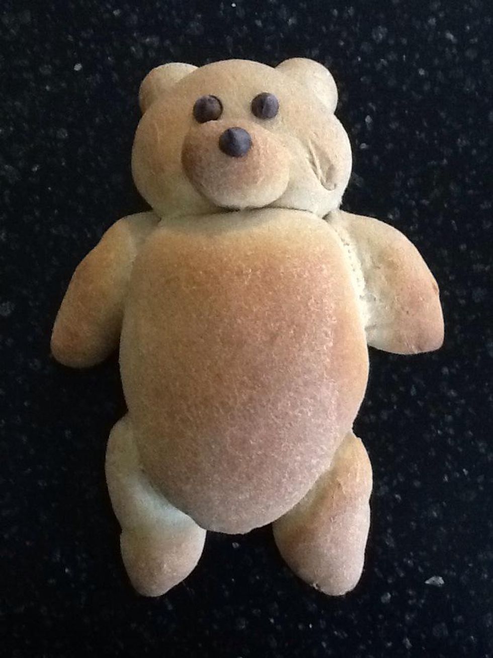 How to make teddy bear bread - B+C Guides