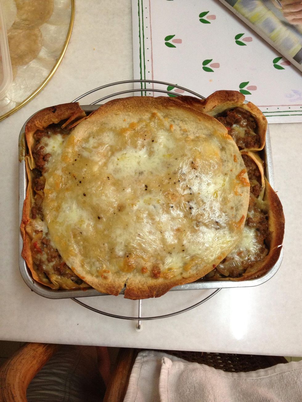 How to make beef pie using tortillas as pie crust B+C Guides