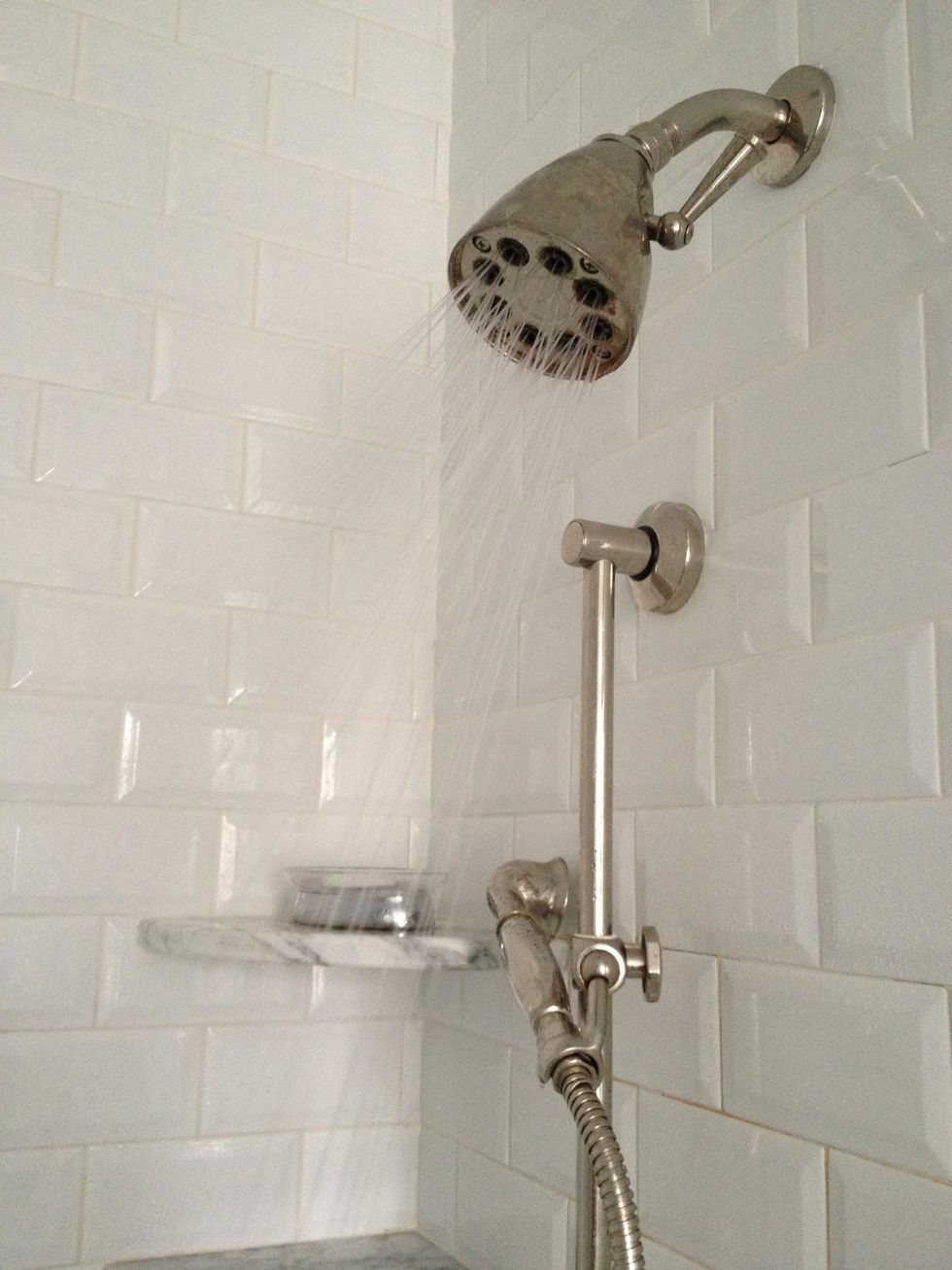 How to turn on the shower B+C Guides