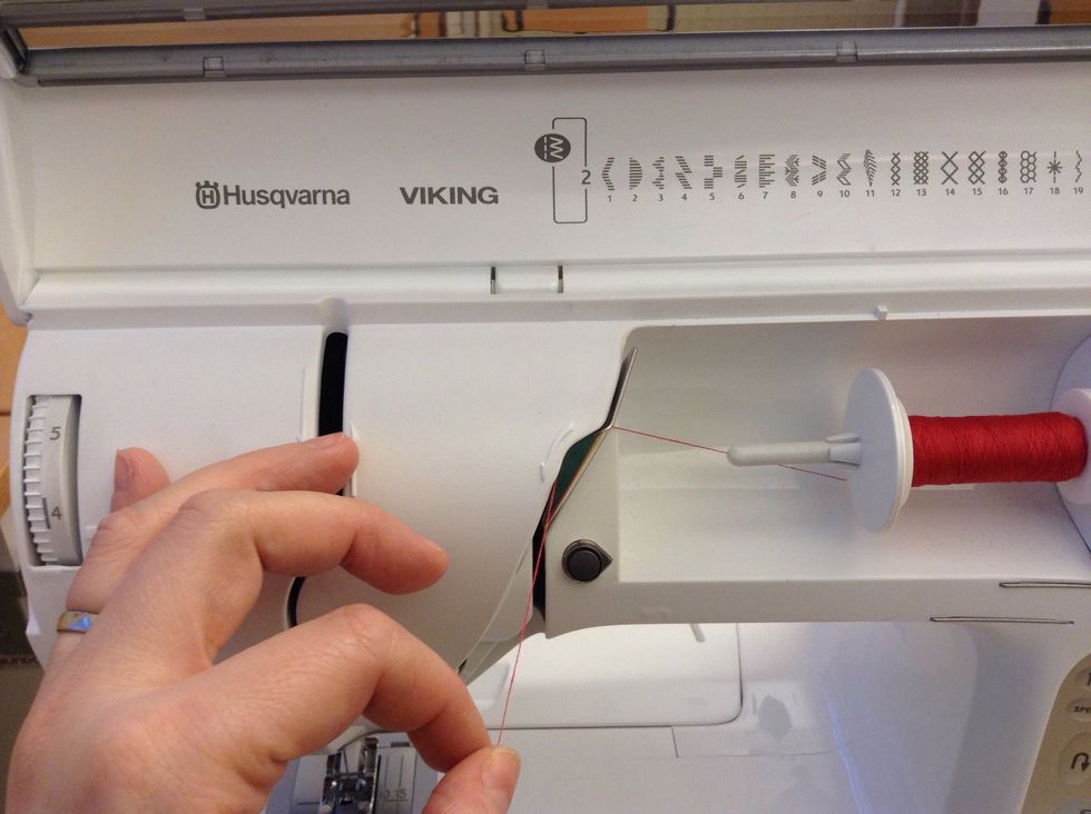 F\u00f6r tr\u00e5den ner\u00e5t i sk\u00e5ran.