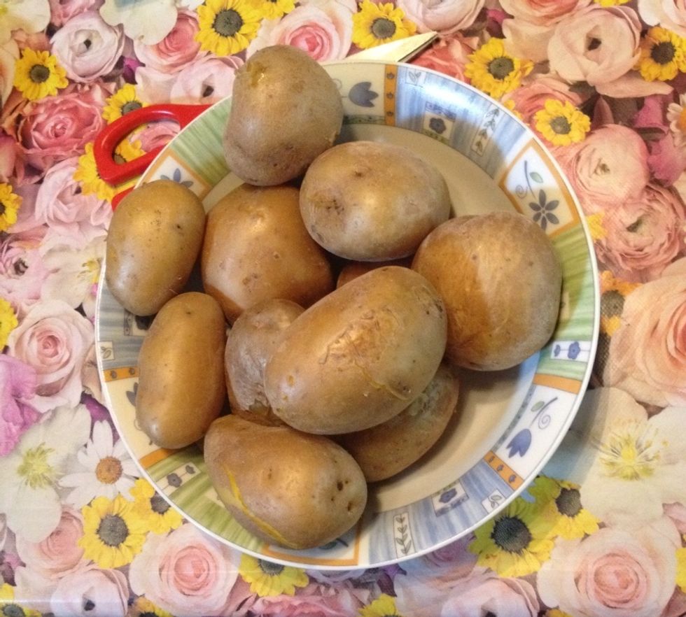 Faites bouillir mais pas trop les pommes de terre.