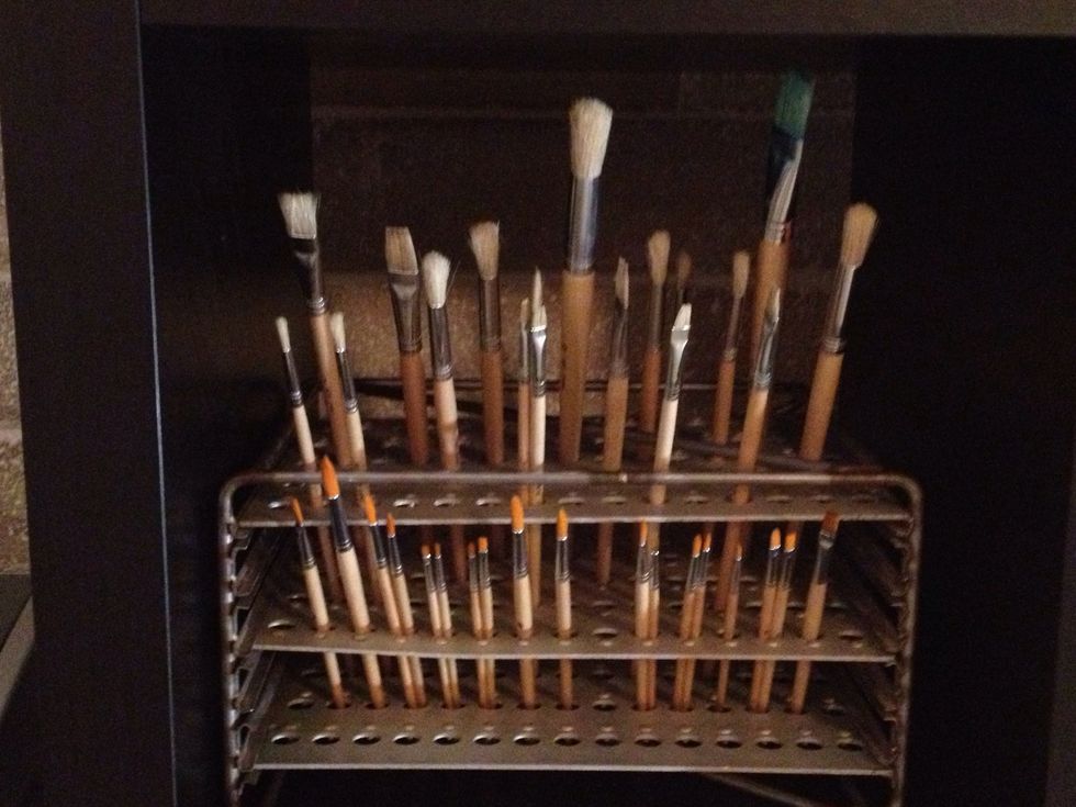 Fell in love with this test tube holder when I ran into it at Ecocentricity in Phoenix and knew it would be the perfect paint brush holder!