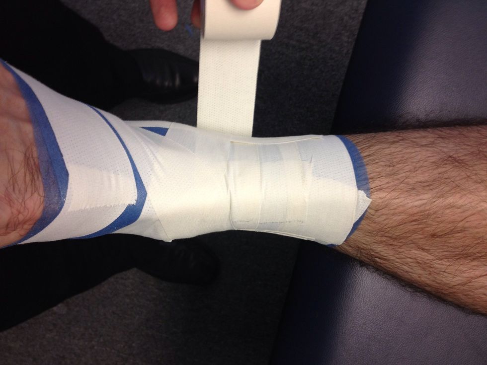 Figure 8: Pass behind and around the leg. Complete by ending at the starting point. Complete a min of 2 figure 8's or figure 4's.