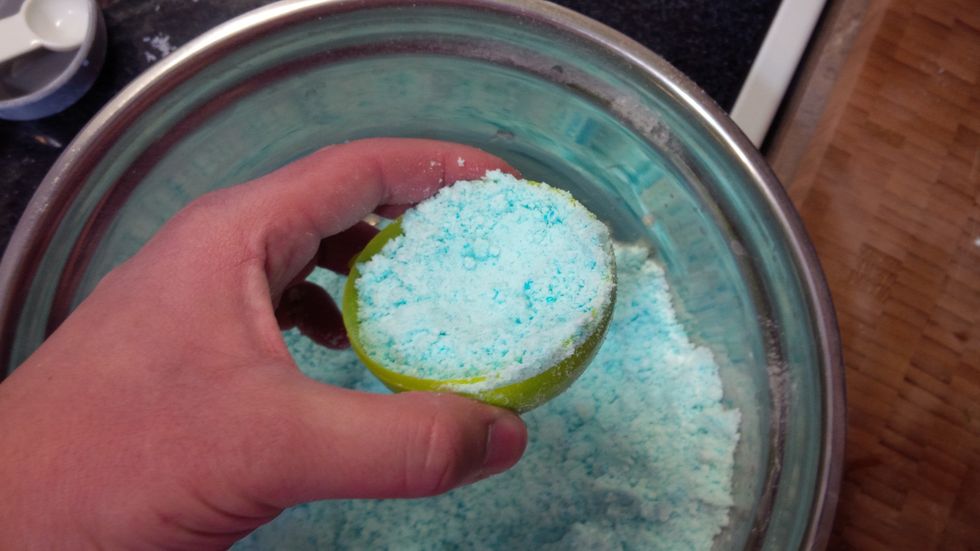 Fill a plastic mould.