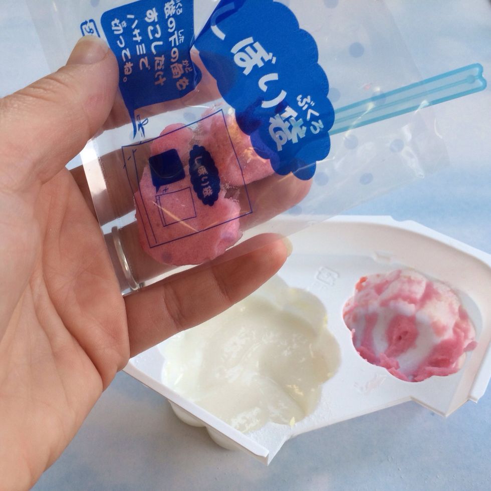 Fill Clear Pastry Bag with Pink Frosting