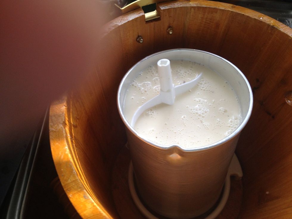 Fill ice cream freezer container