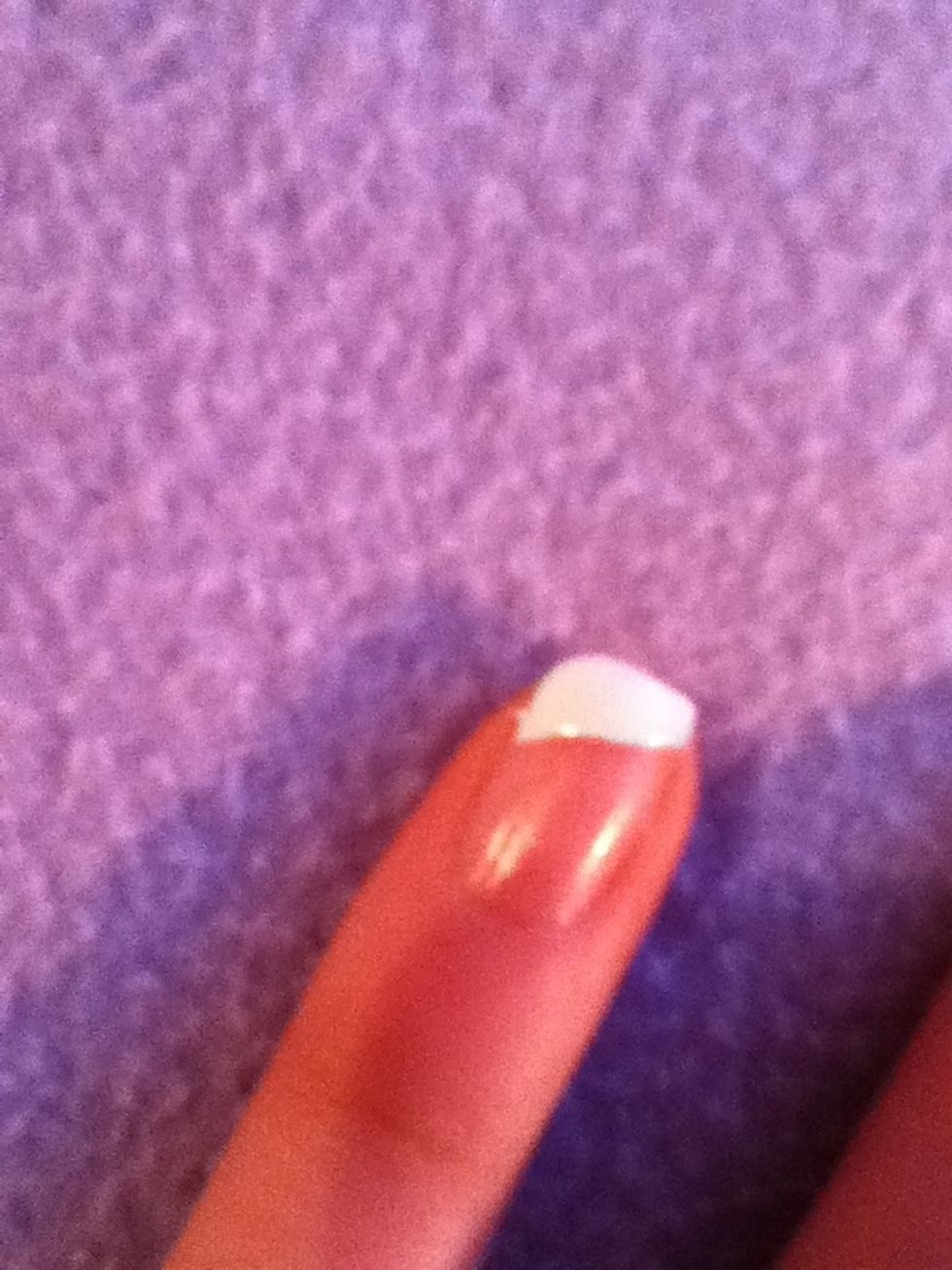 Fill in the rest of the tip with white