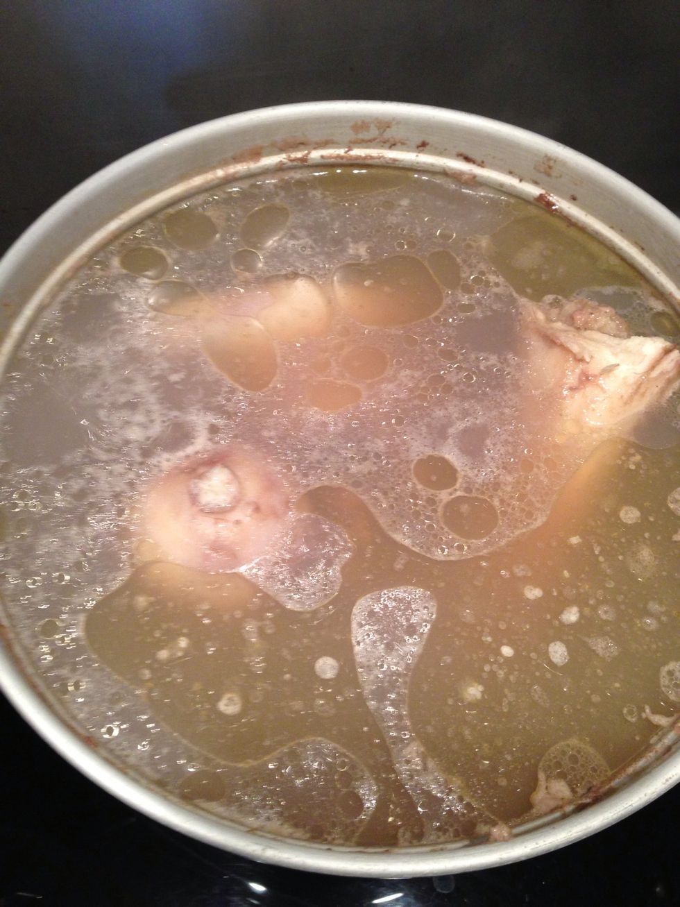 Fill large pot with cold water. Boil it and add the bones . Bring boil in high heat and Lower to simmer. \ud83d\udc2e\ud83d\udc2e\ud83d\udc2e If your beef parts to thick, boil it with the broth.