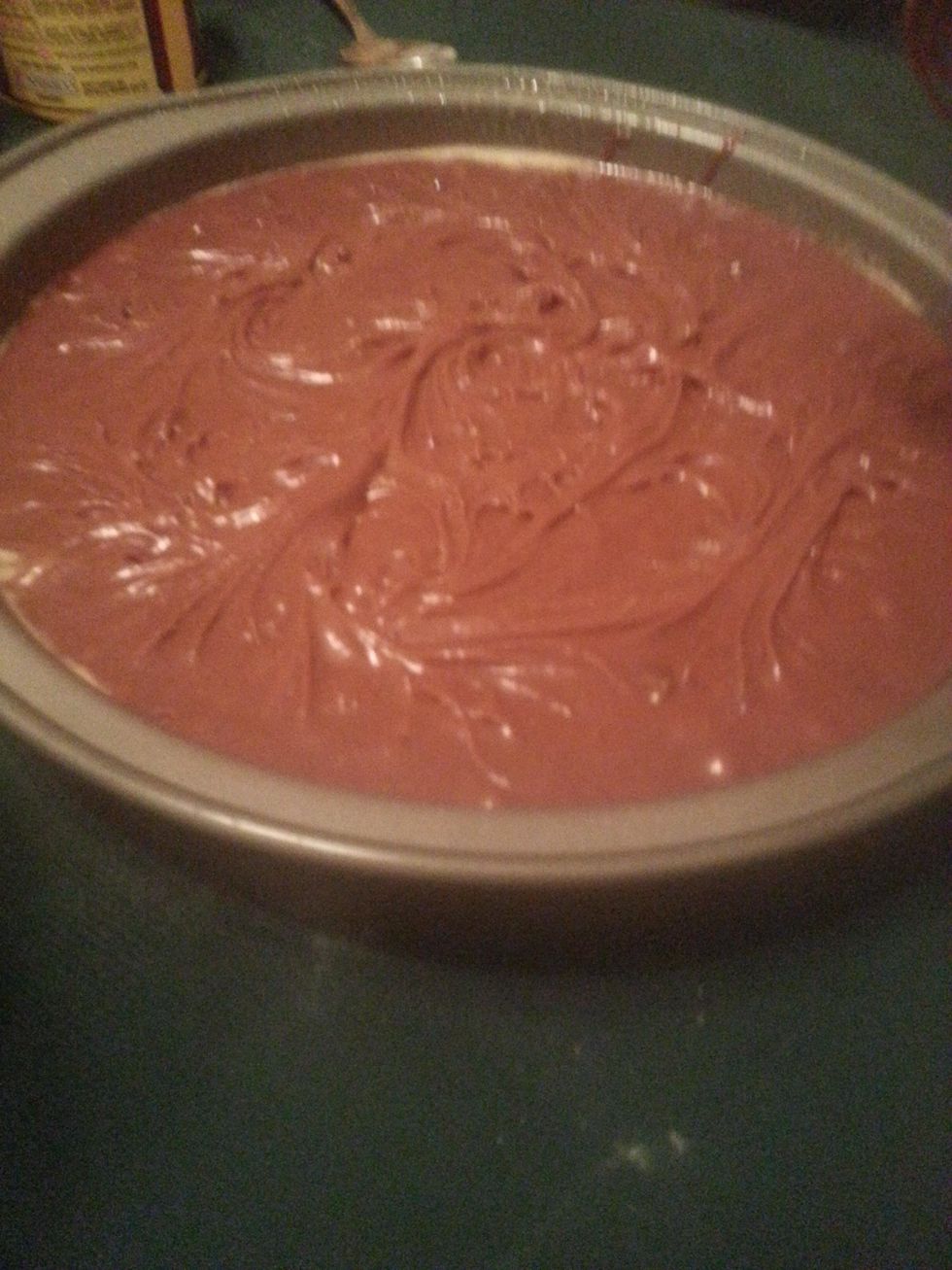 Fill the pan with the chocolate mixture