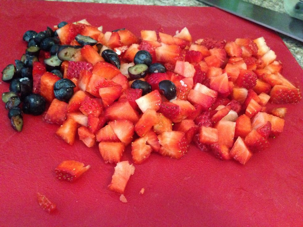 Filling: dice your berries