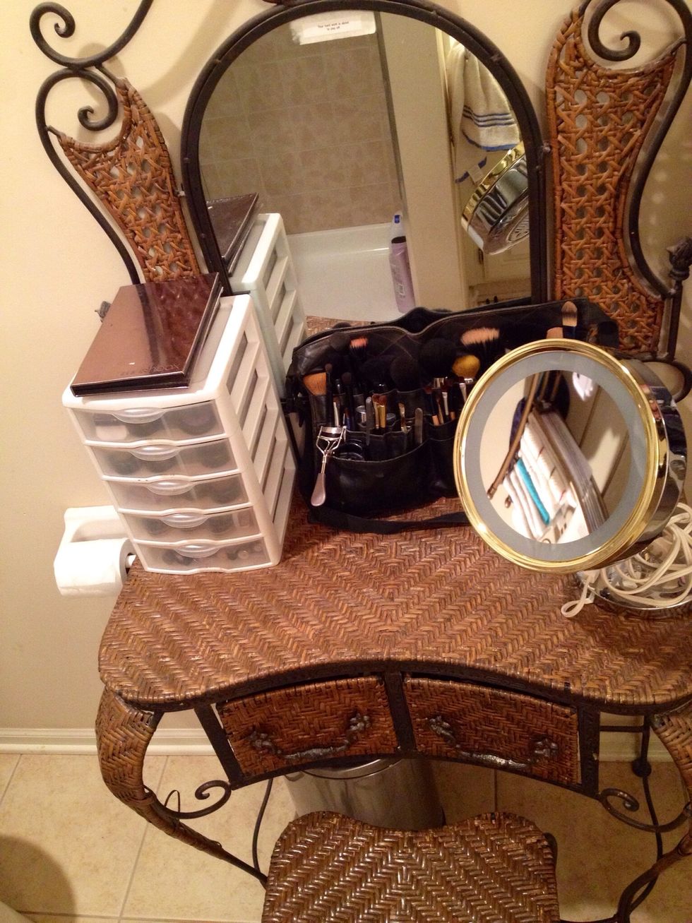 Final look. Nice & organized. Makeup is not sprawled all over. Eyeshadows, makeup brushes & my mirror are on the top portion. As far as organizing MU brushes, they're organized in a brush apron