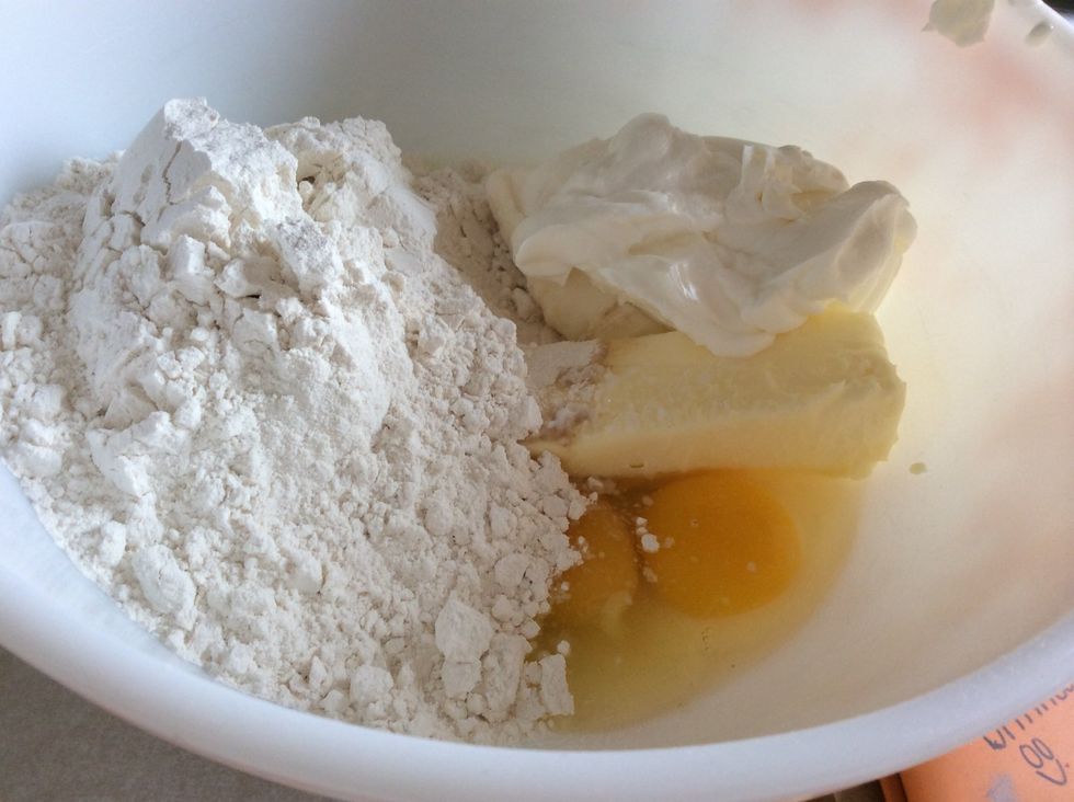 Finally add 1/2 pint of sour cream into the bowl.