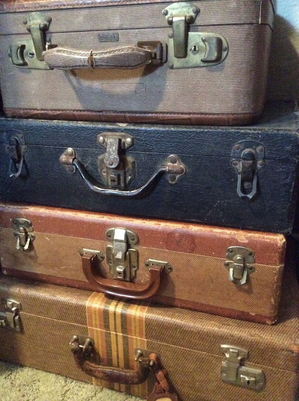 Find a case that suits your needs. Consider size, shape and weight. Antique stores & thrift shops are great sources for vintage cases.
