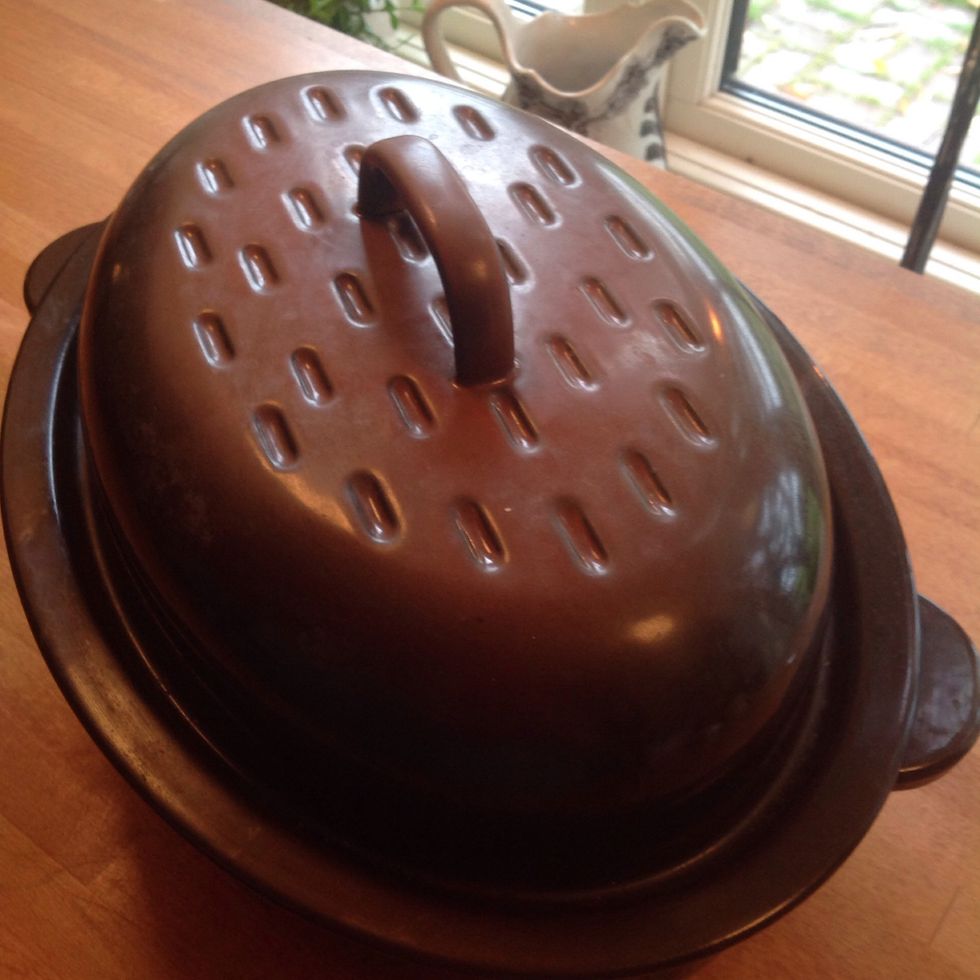 Find a pot that works in the oven (preferably from the seventies and ugly brown).