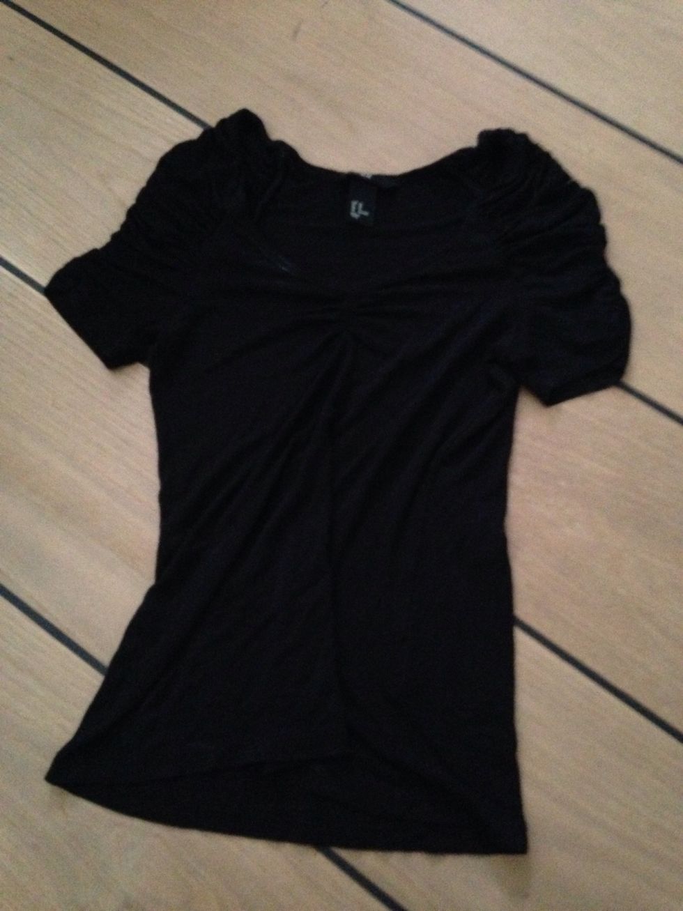 Find an old t-shirt that you would like to freshen up