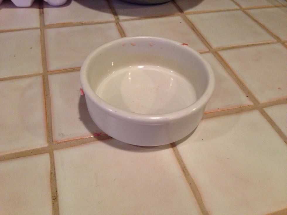 Find some sort of dish or round surface to cut out your ground beef with. Roll your ground beef out with rolling pin or hands until its 1/2 inch or less thin.