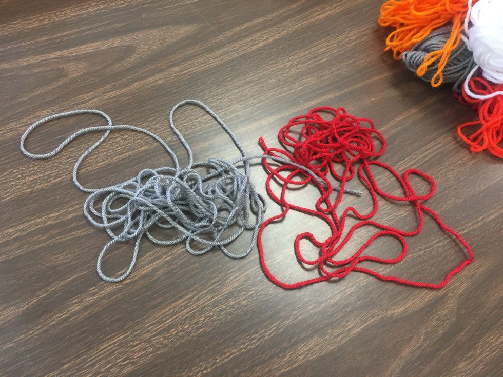 Find two colors of yarn for your base that are not similar in color.