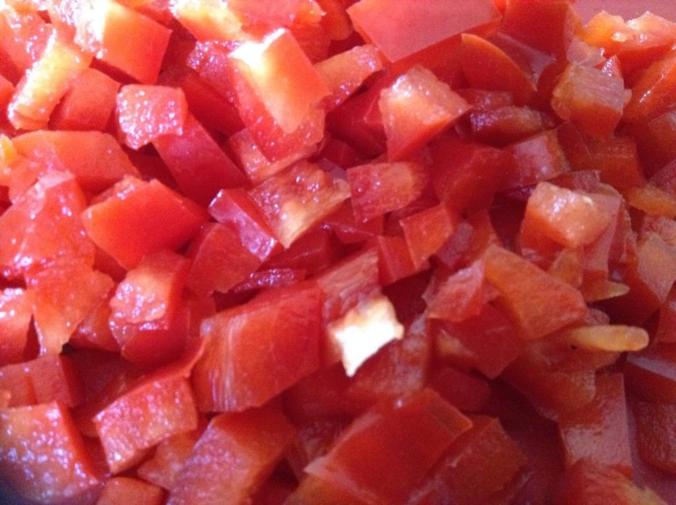 Finely chop up capsicum