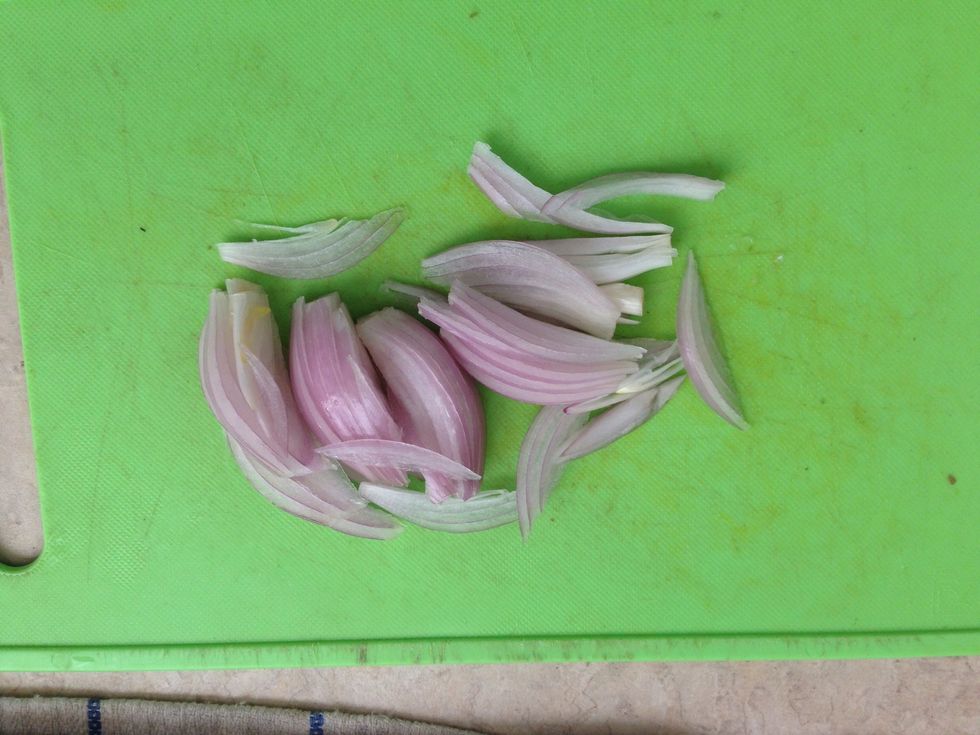 Finely slice shallot