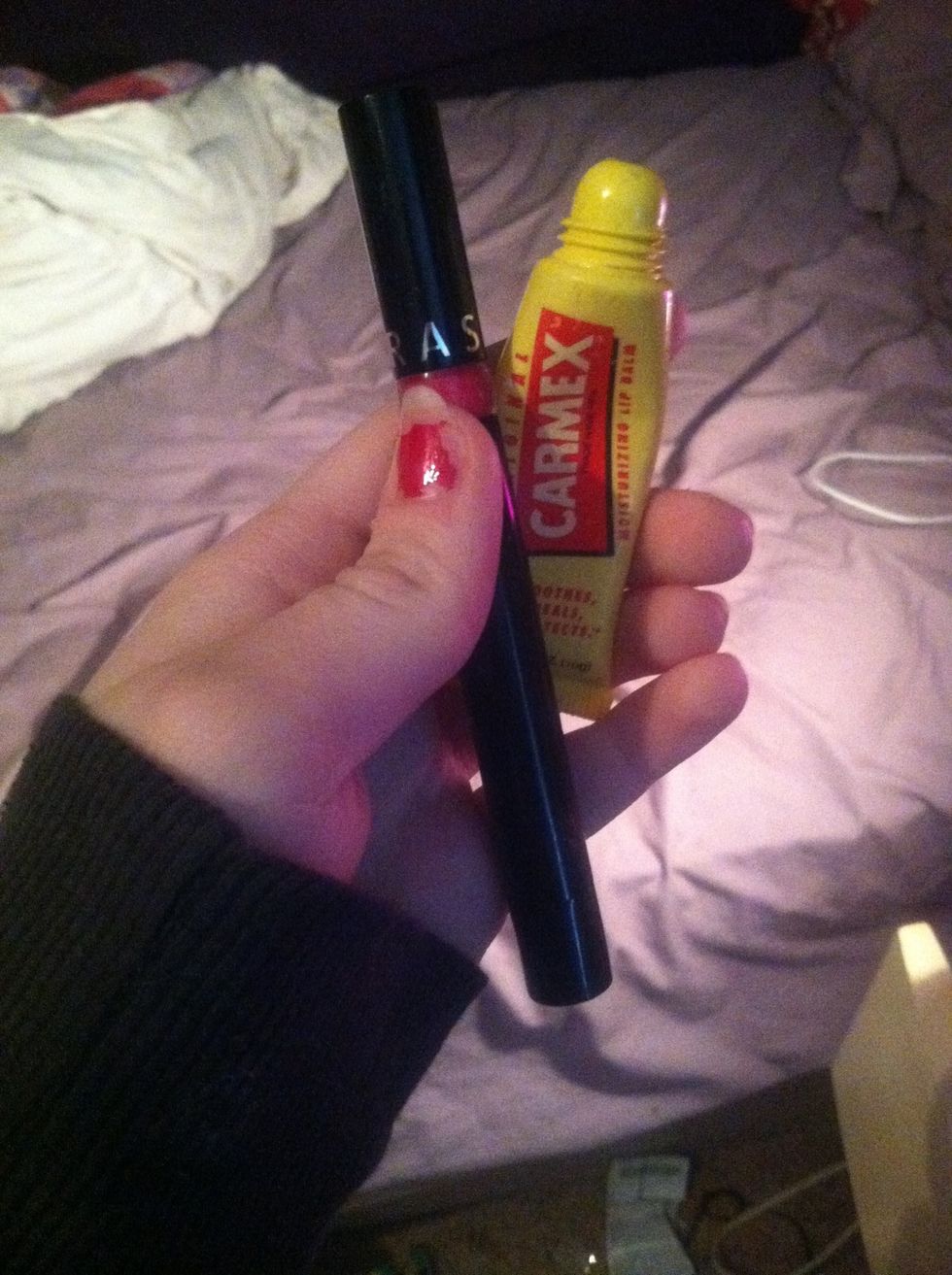 Finish off the look with Chapstick and your favorite lipgloss!