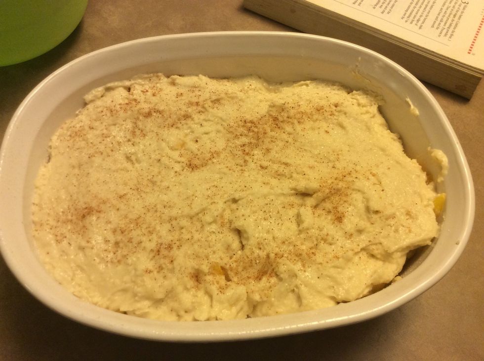 Finish off the topping with nutmeg and a touch more sugar.