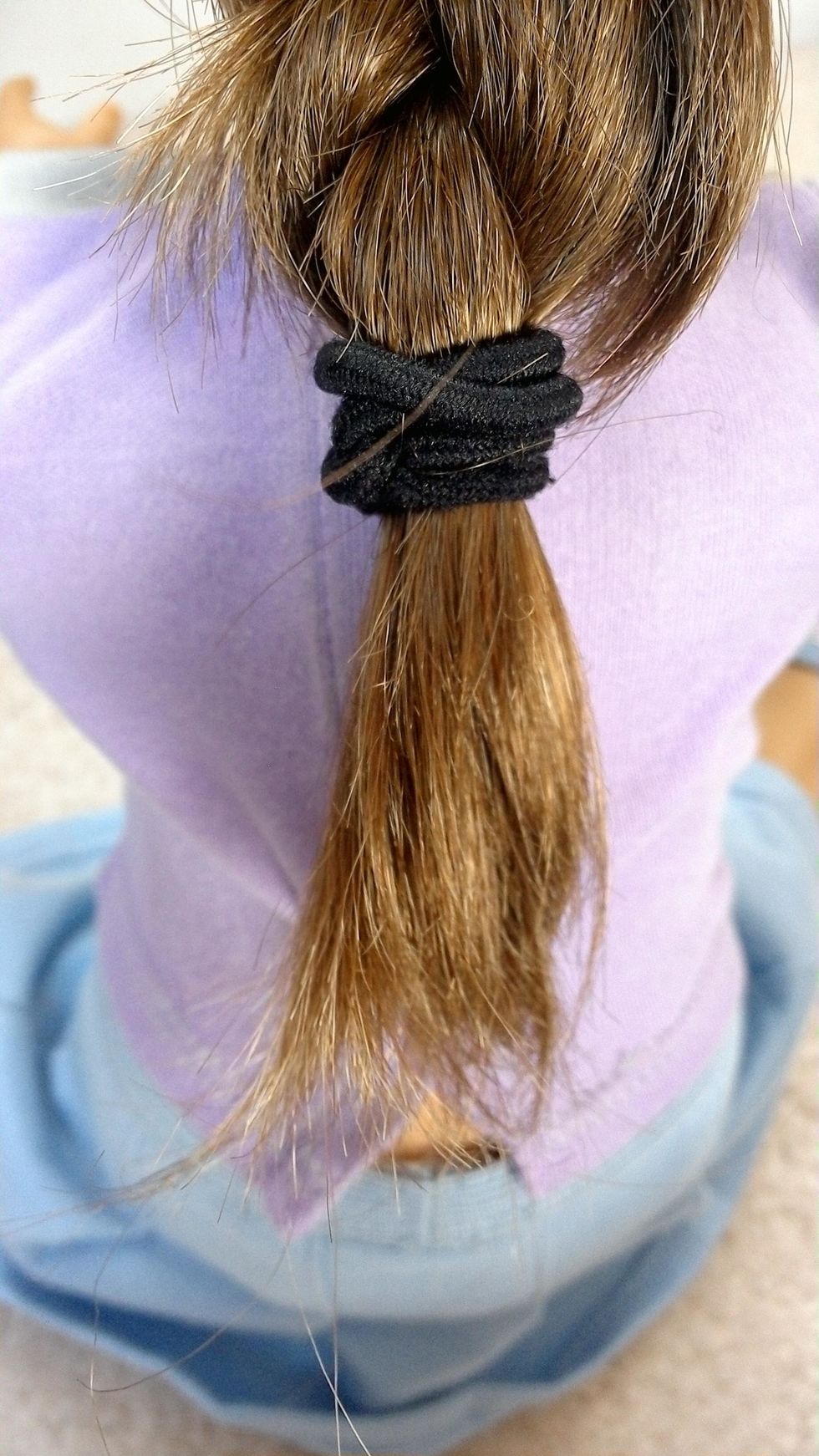 Finish off with an elastic band.