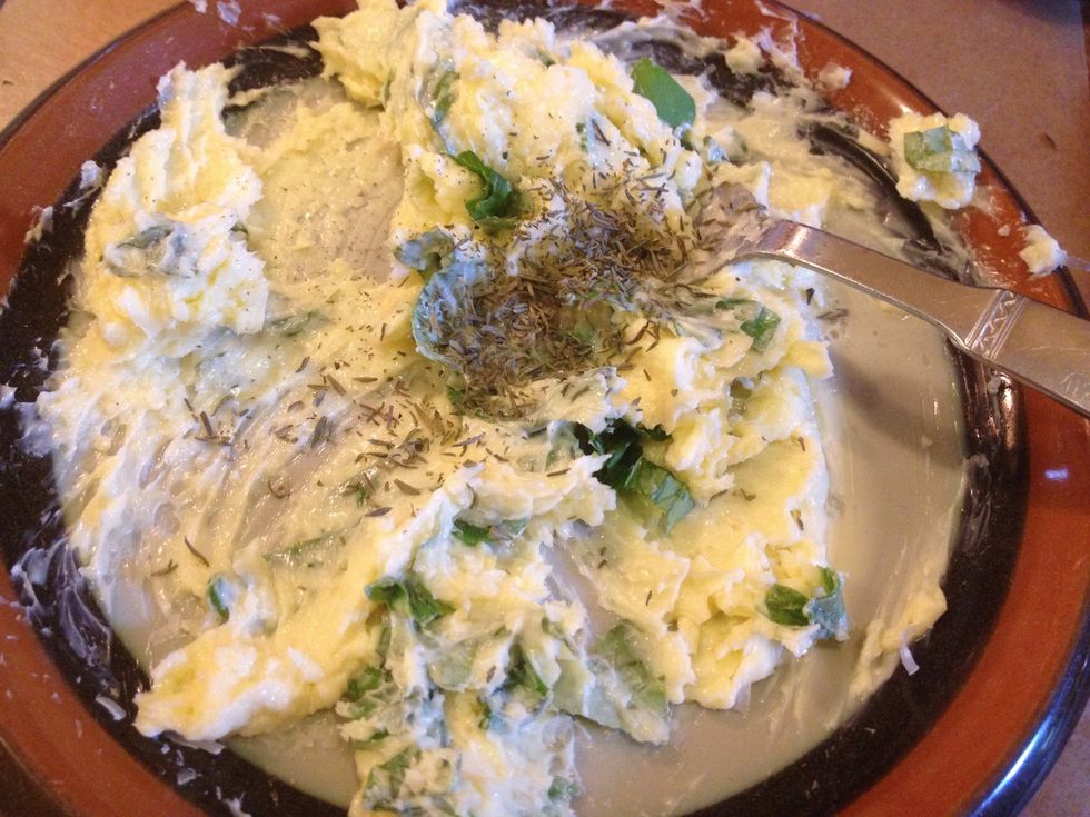 Finish off with the thyme and some black pepper.