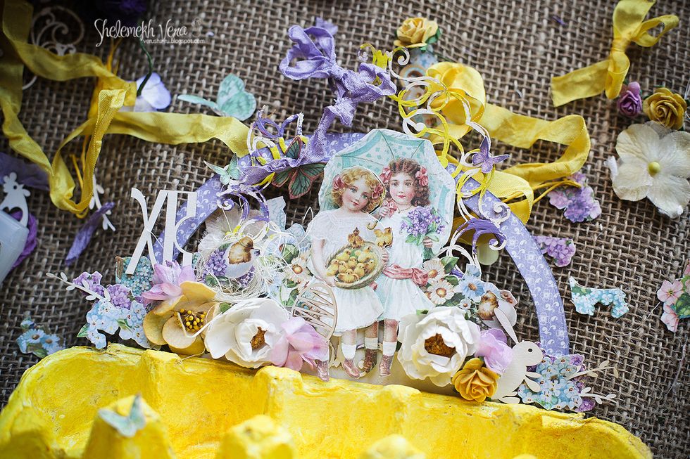 Finish with small details: small flowers, ribbon bows, butterflies etc.