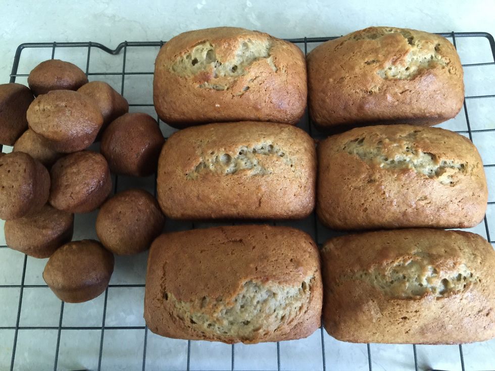 Finished banana bread..nomnomnom.