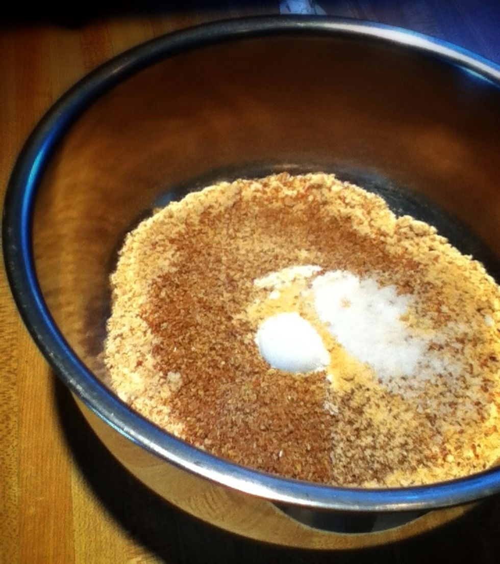 First, add the almond flour, flaxseed meal, baking powder, onion powder, and salt to a medium size bowl; mix well.