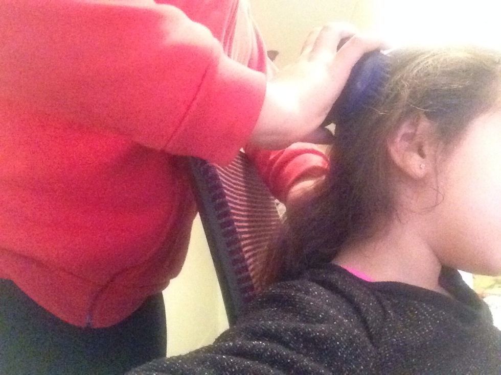 First brush the hair so there is no knots