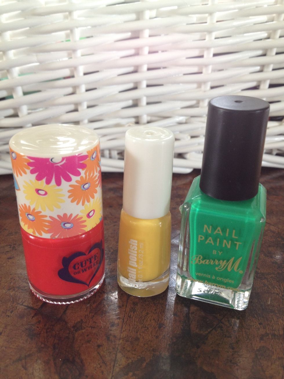 First gather your simple supplies.