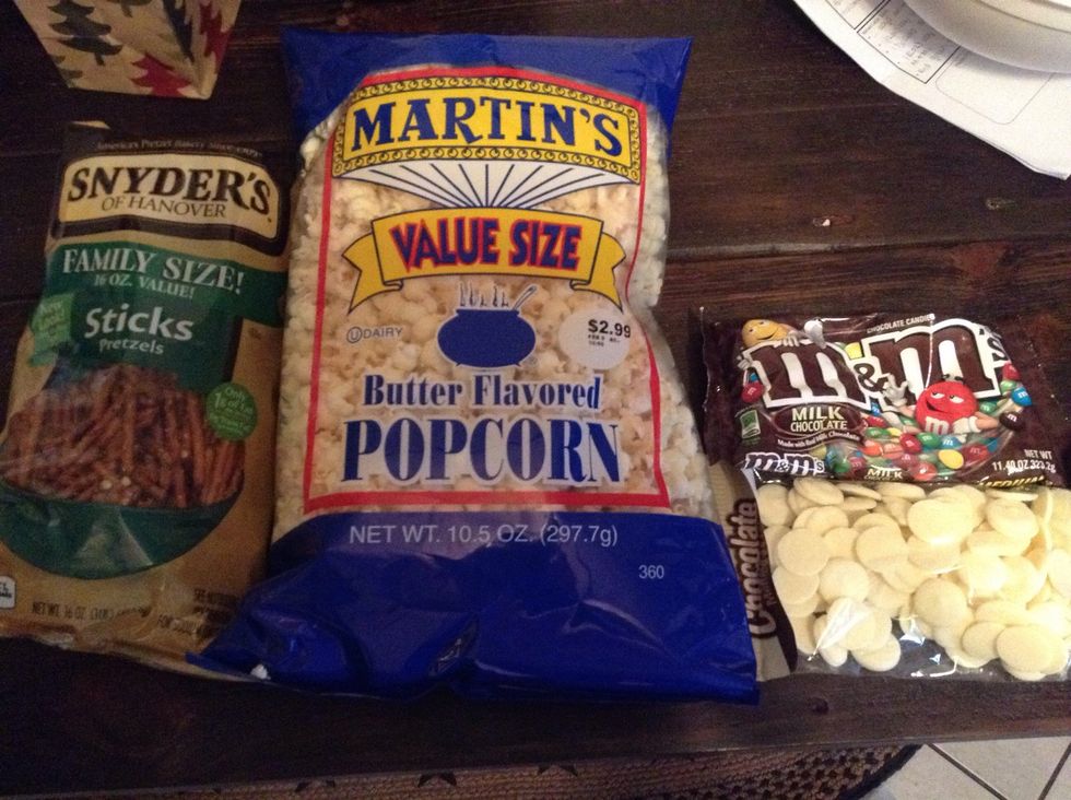 First, get all of your ingredients needed.