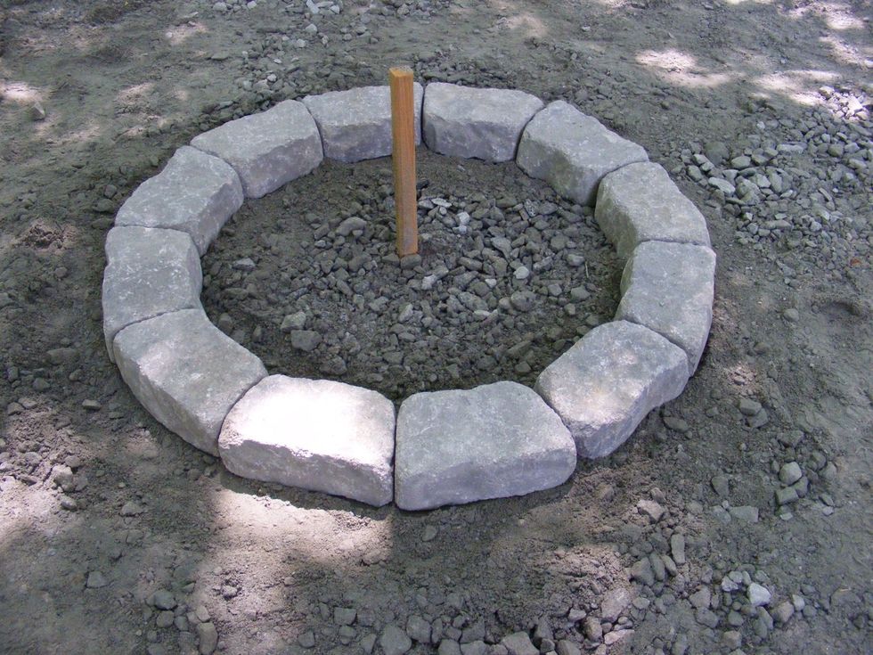 First layer is perfectly level. Inside diameter of fire ring is approximately 31 inches. Outside diameter is about 44 inches. Each layer is 12 stones.