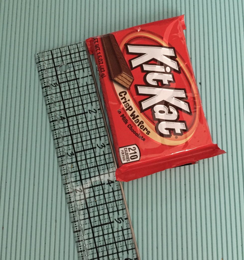 First measure your candy.. It is very important! My Kit Kat measures (4"x2 1/2" x 3/8") You can use any of your favorite candy!
