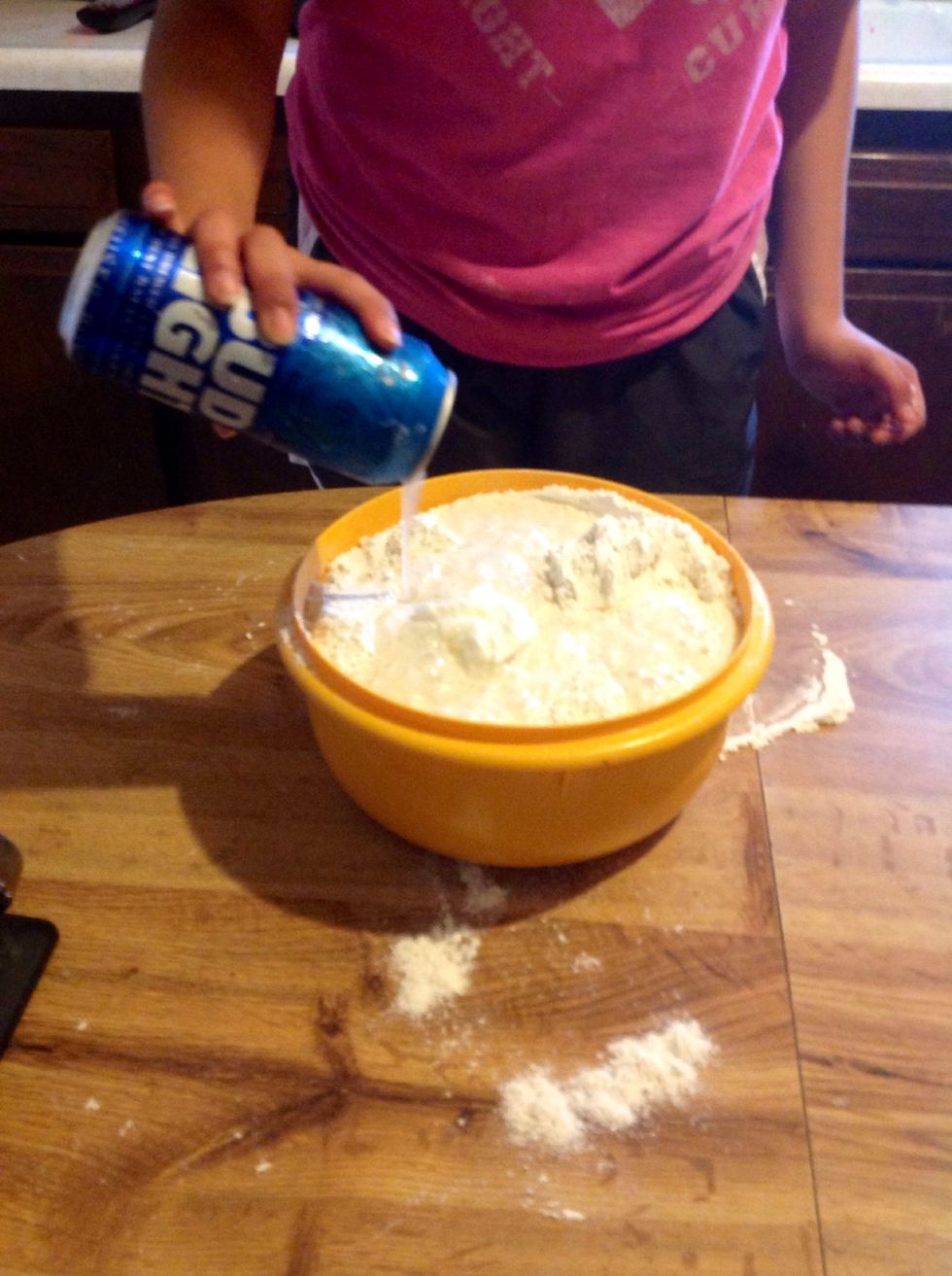 First: Mix all the ingredients together and work with your hands until the dough begins to incorporate well and does not stick to your hands .