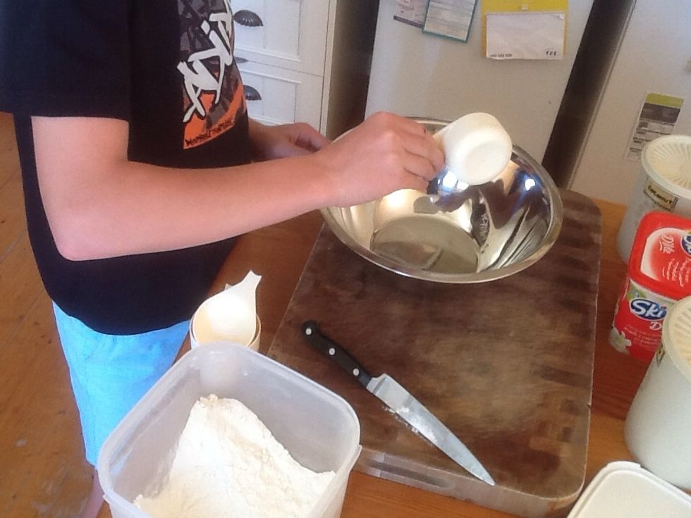 First pour 1/2 a cup of self raising into a large bowl.