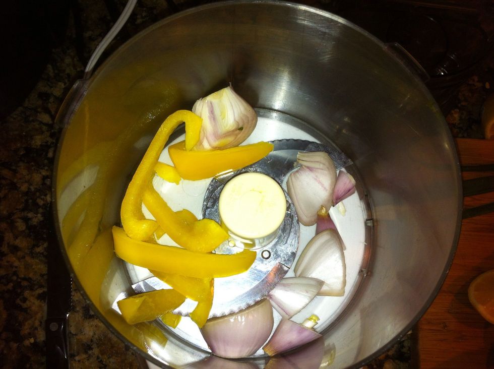 First pulse the pepper and onion about 5-7 times until formed into small pieces.