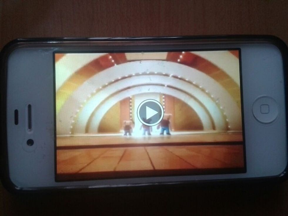 First select the video from which you want to capture a pose...
