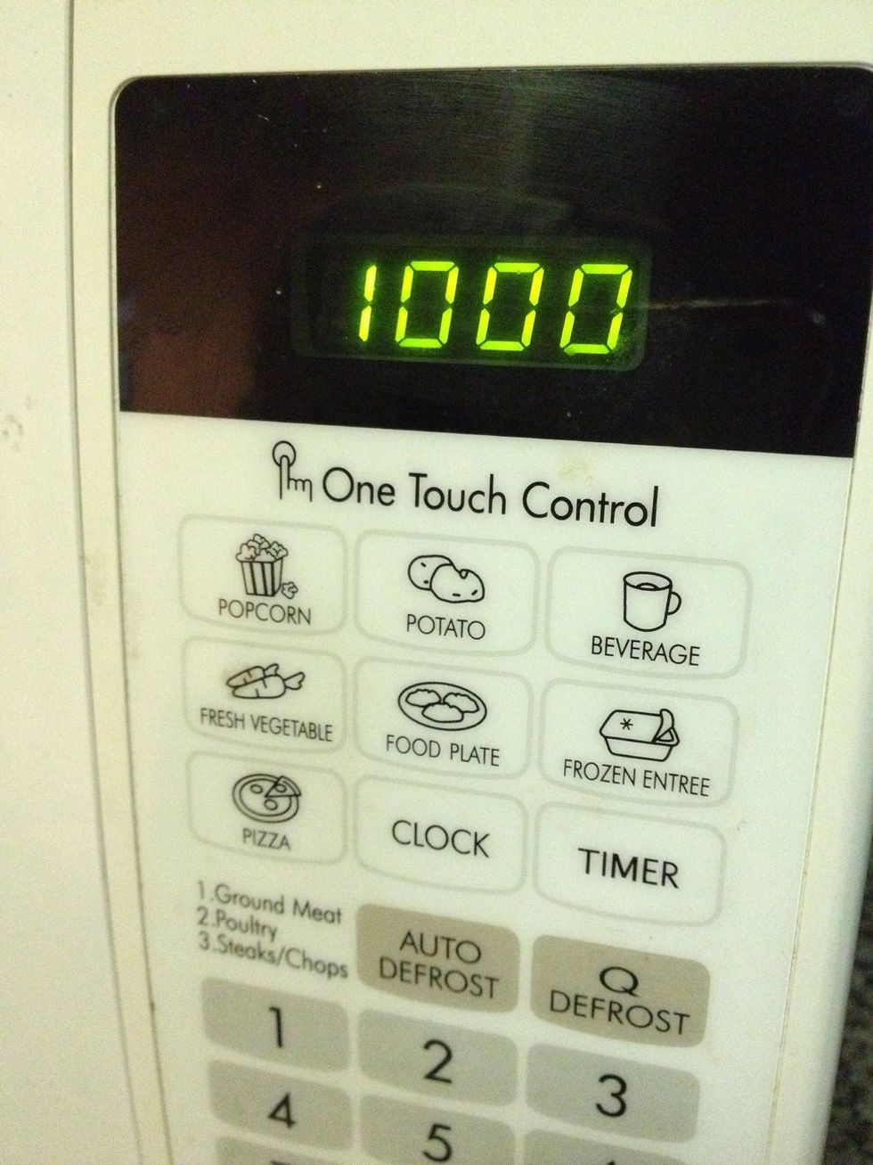First set your alarm to 10 minutes and boil your Crabs. Make sure that your Crabs are covered with water. You'll know it's cook when the Crabs turns to red.